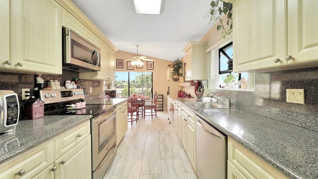 Photo of 11294 Clover Leaf Circle