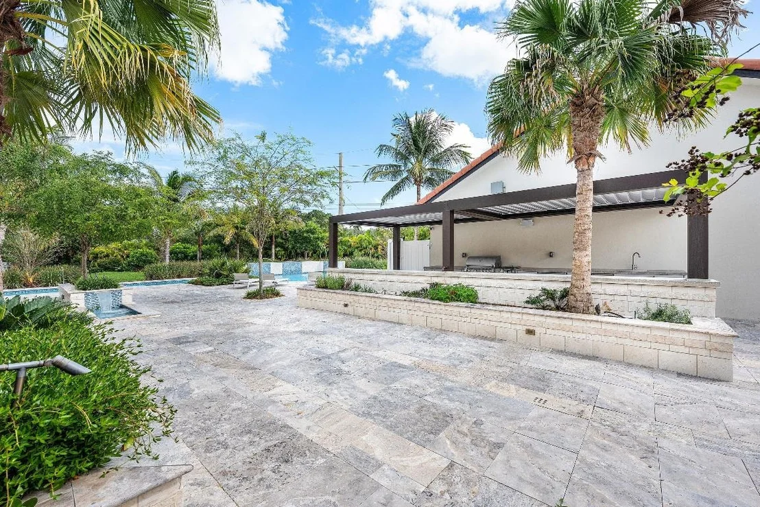 Photo of 6641 Giralda Circle