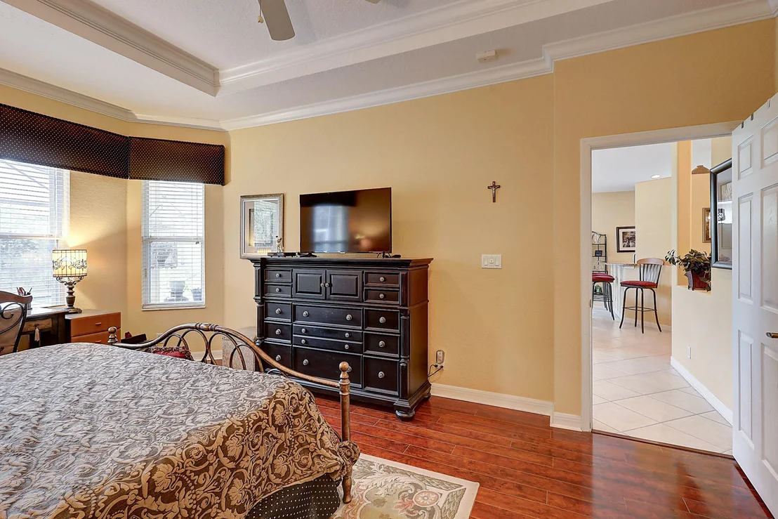 Photo of 6904 SE Twin Oaks Circle