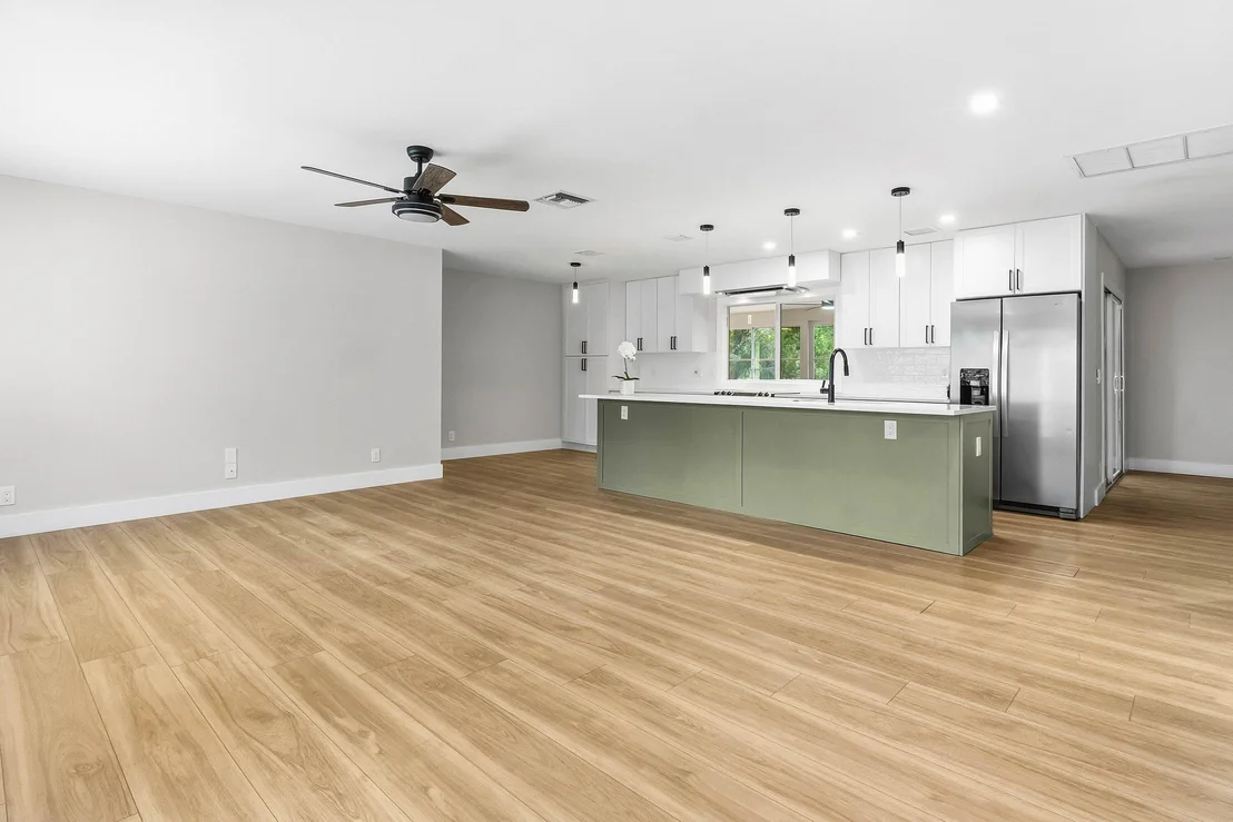 Photo of 4397 Avocado Boulevard