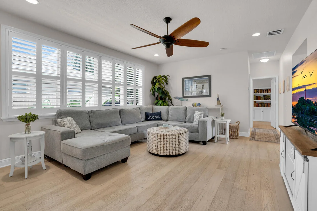 Photo of 471 Oriole Point