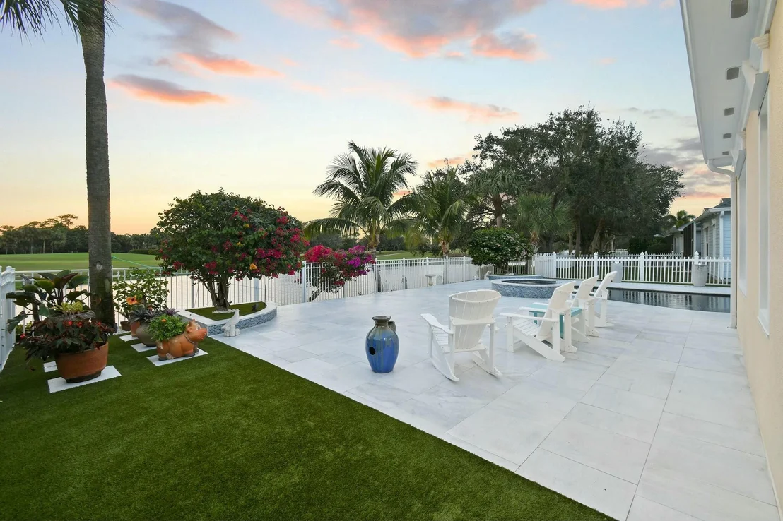 Photo of 196 Barbados Drive