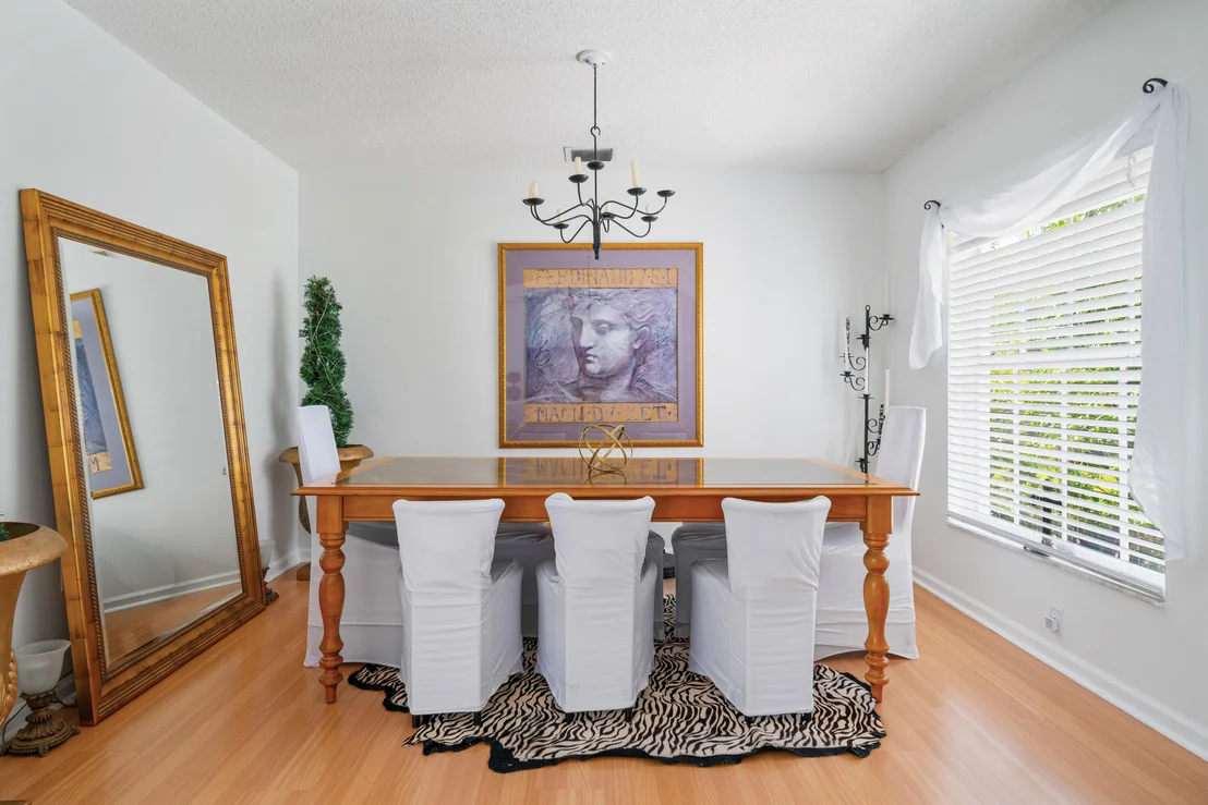 Photo of 1015 Fairfax Circle W