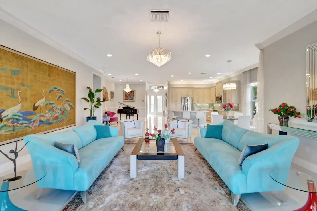 Photo of 12396 Cascade Valley Lane