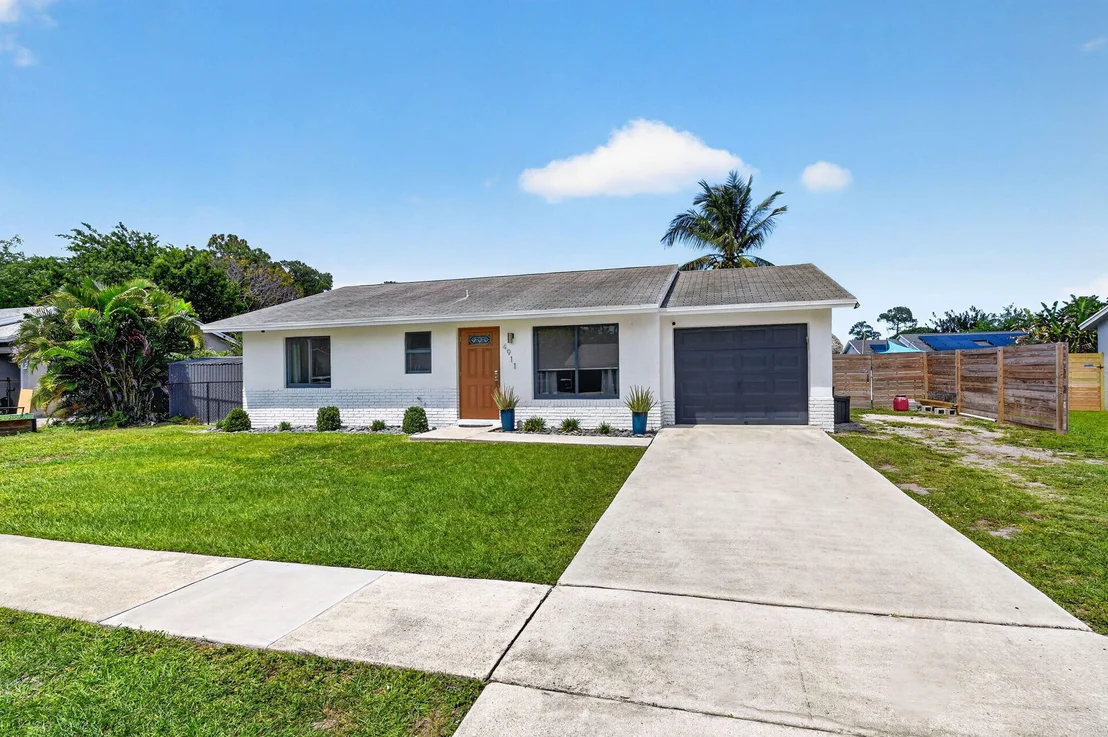 Photo of 4911 Neros Drive