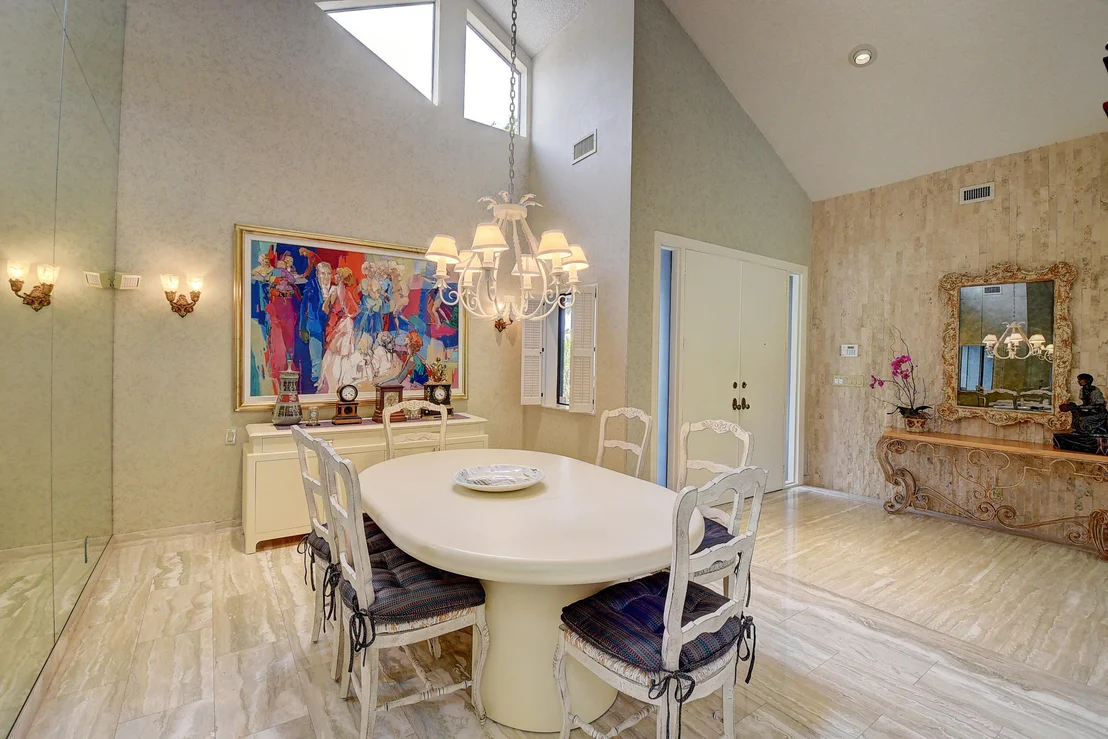 Photo of 7544 Rexford Road