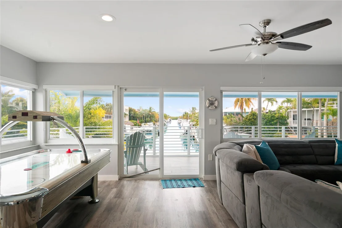 Photo of 102 Harbor Drive