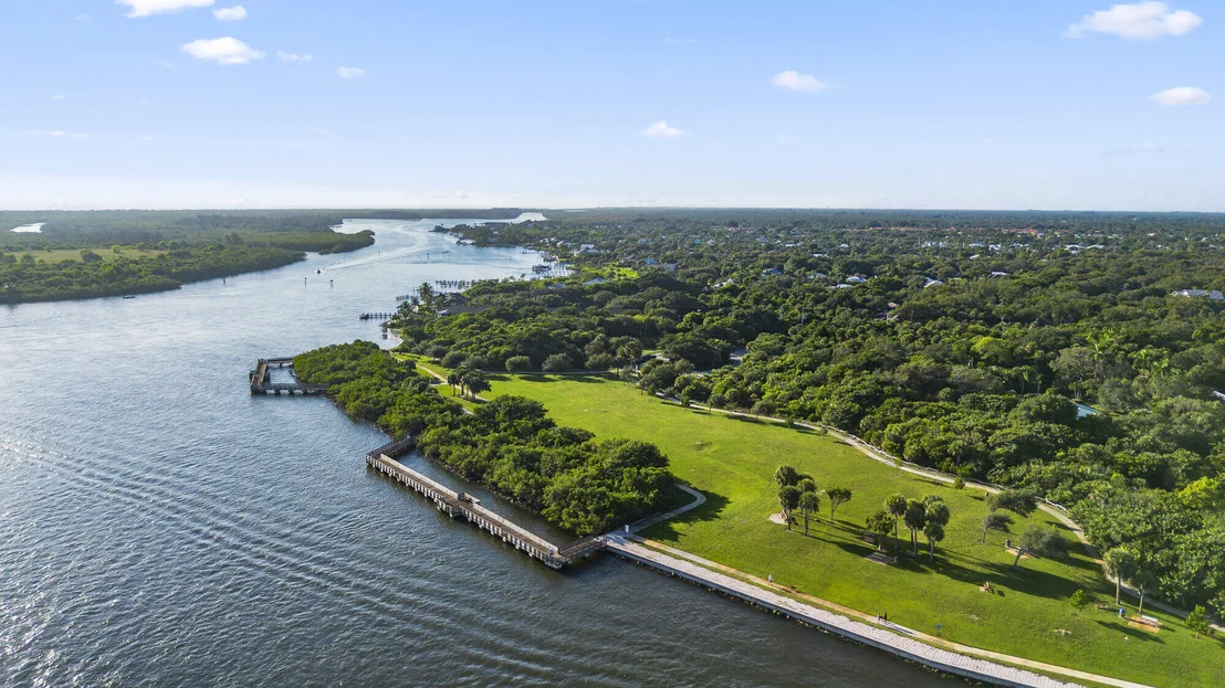 Photo of 4873 SE Bayshore Terrace