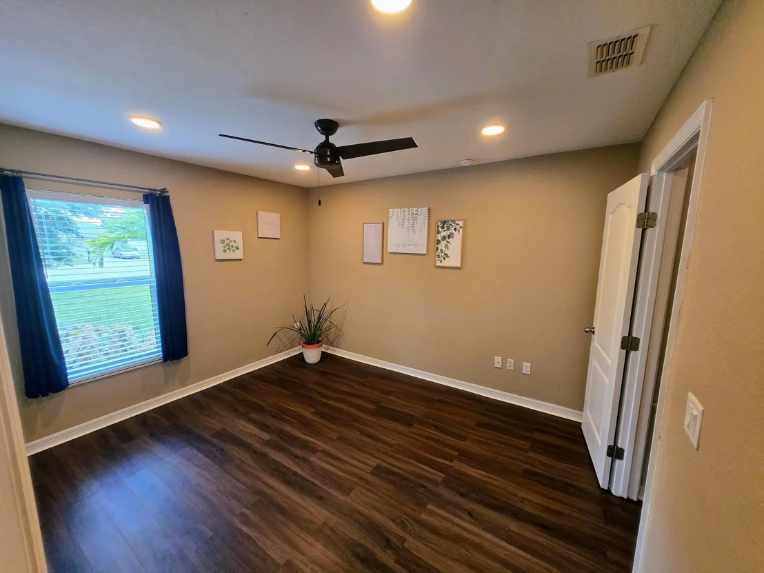 Photo of 200 Amber Boulevard