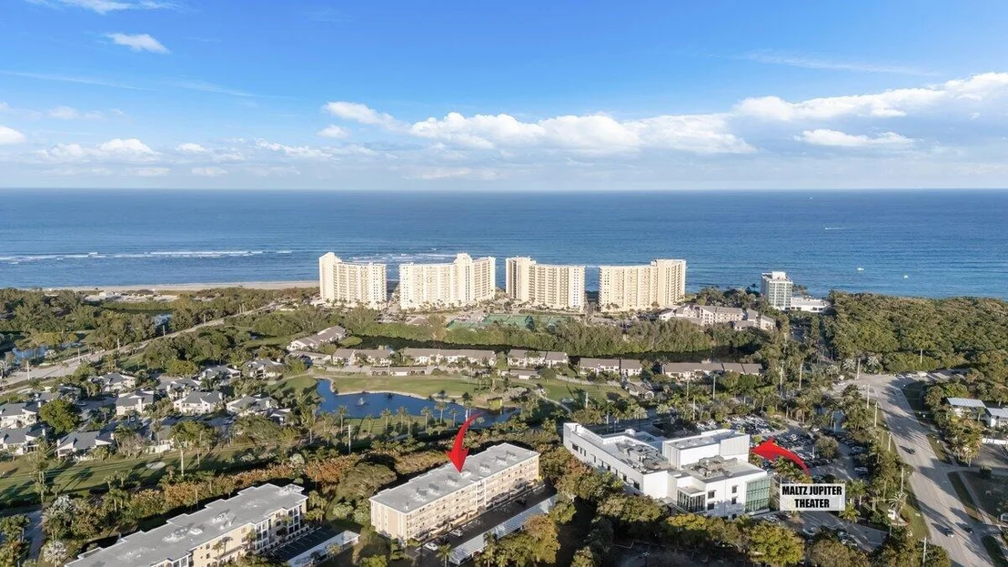 Photo of Unit 105D at 300 N Highway A1a