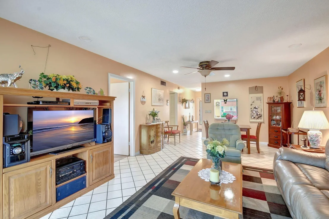 Photo of 273 Cape Cod Circle