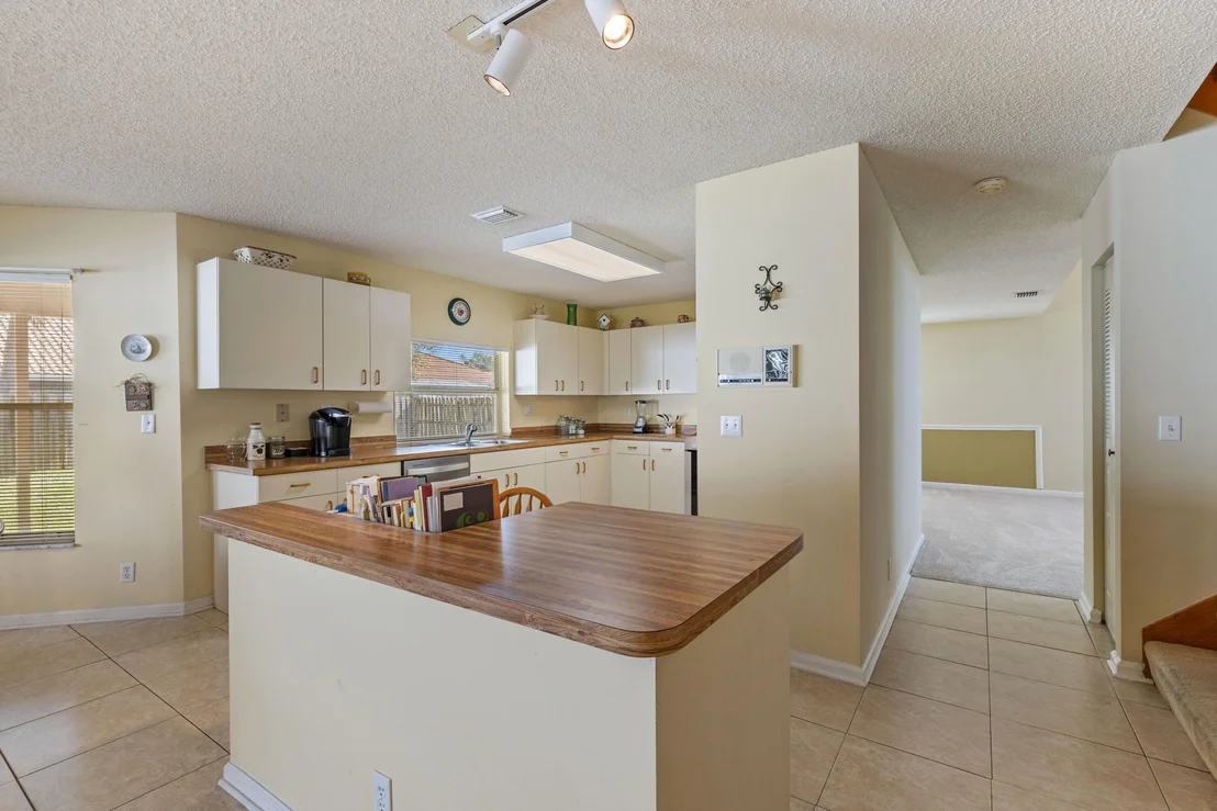 Photo of 8854 Spring Valley Drive