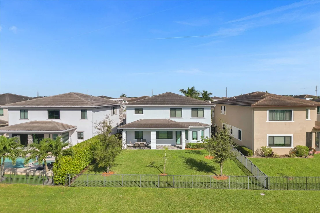 Photo of 10790 Pacifica Way