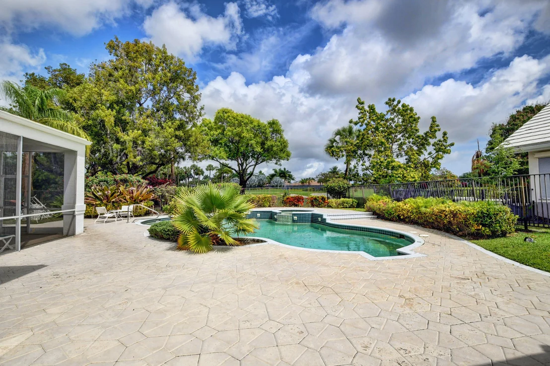 Photo of 4875 Tallowwood Lane