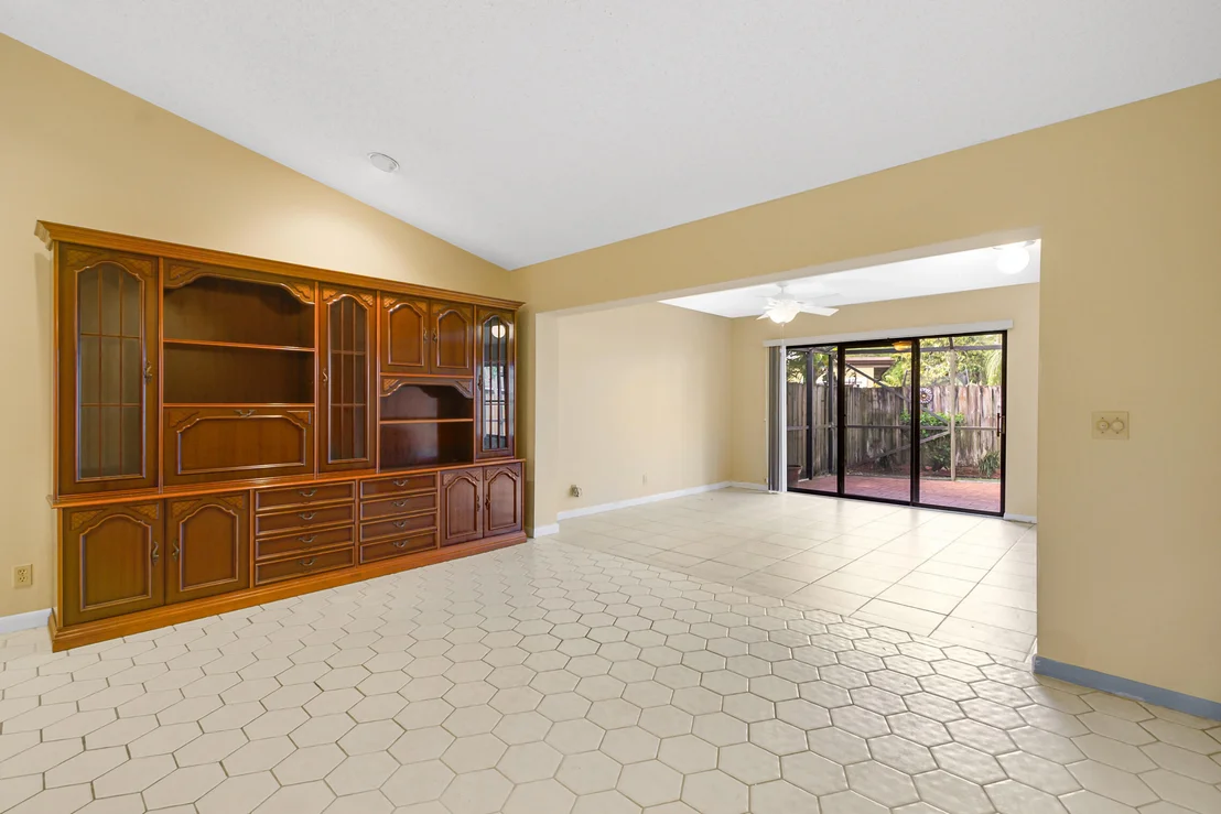 Photo of 865 Lantern Tree Lane
