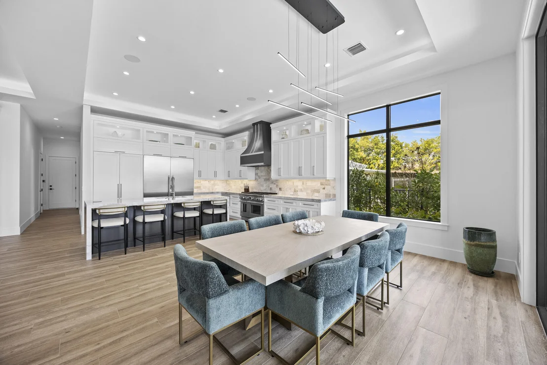 Photo of 736 Lagoon Drive