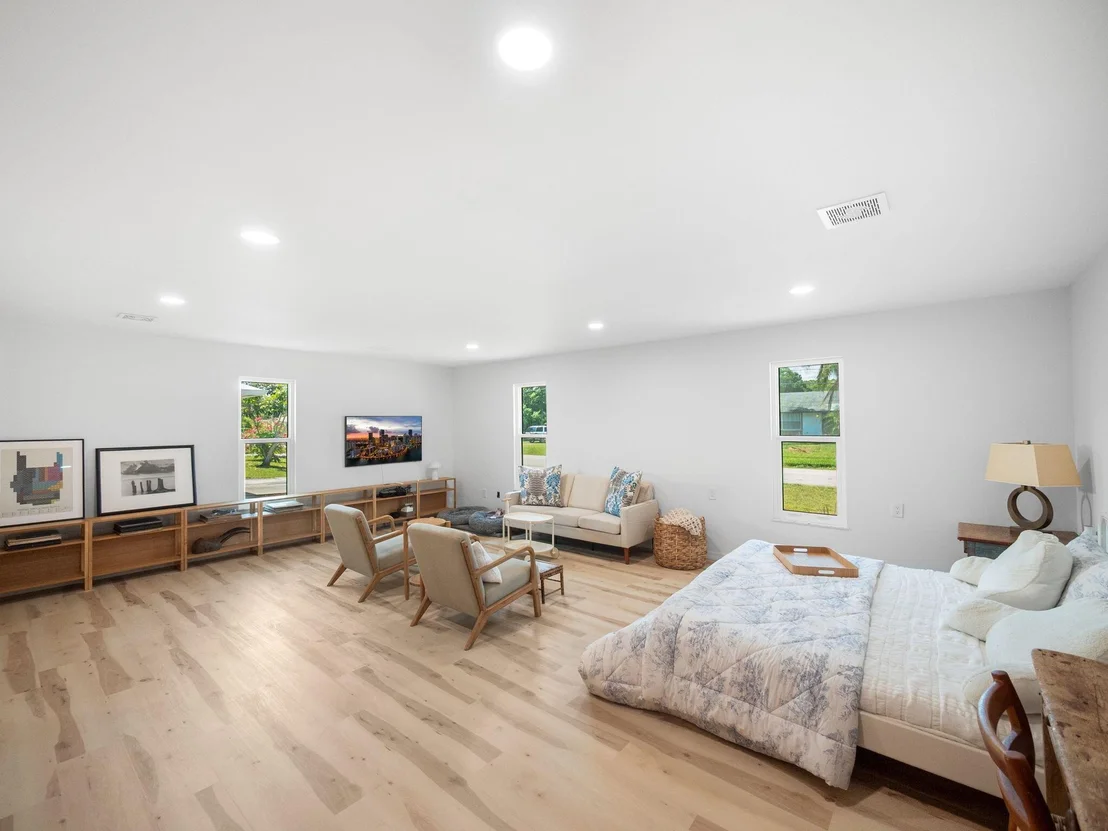 Photo of 6100 Seagrape Drive