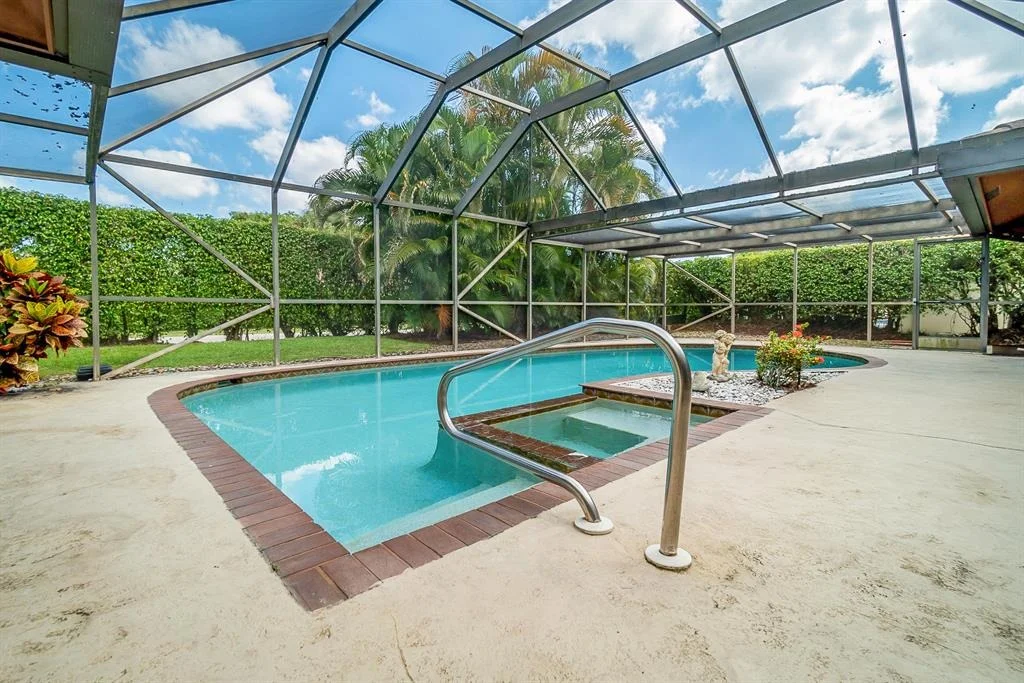 Photo of 5963 Glenbrook Drive