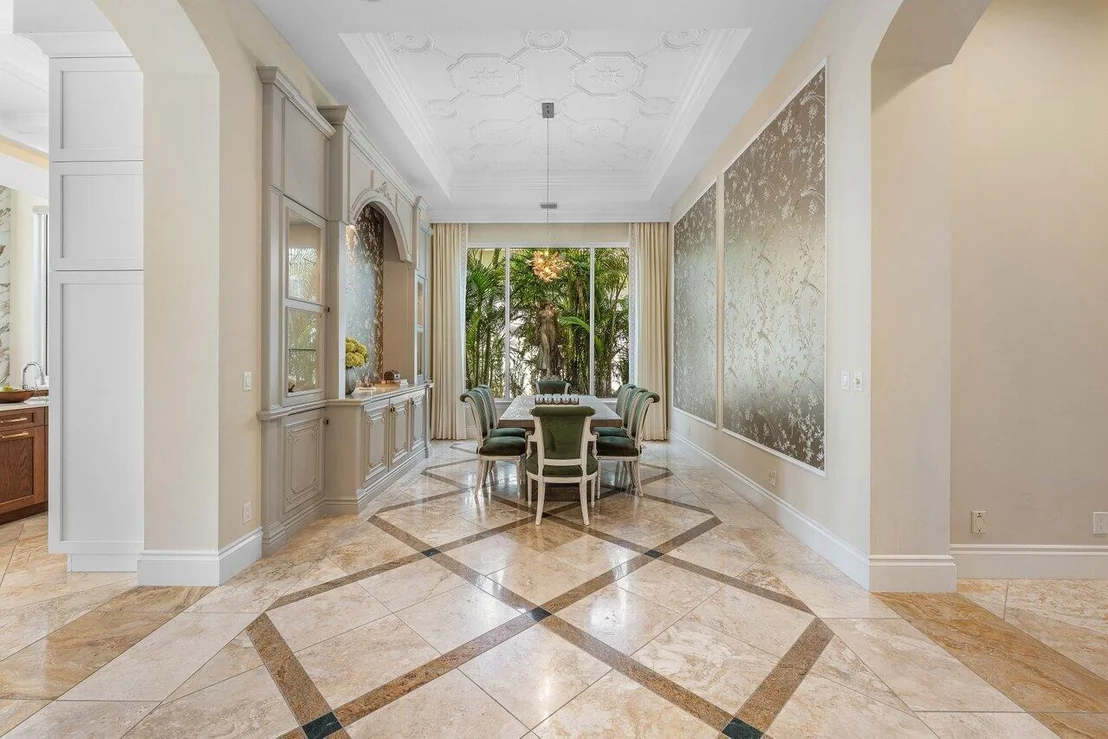 Photo of 686 Hermitage Circle