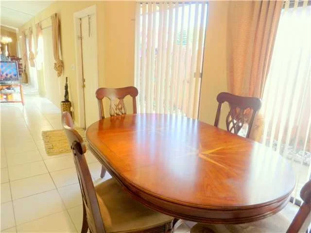 Photo of 174 Springdale Circle