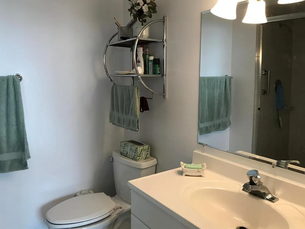 Photo of Unit 708 at 14671 Bonaire Boulevard