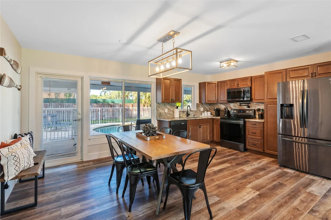 Photo of 2233 SE 13th