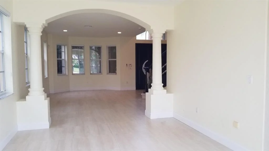 Photo of 6465 Marbletree Lane