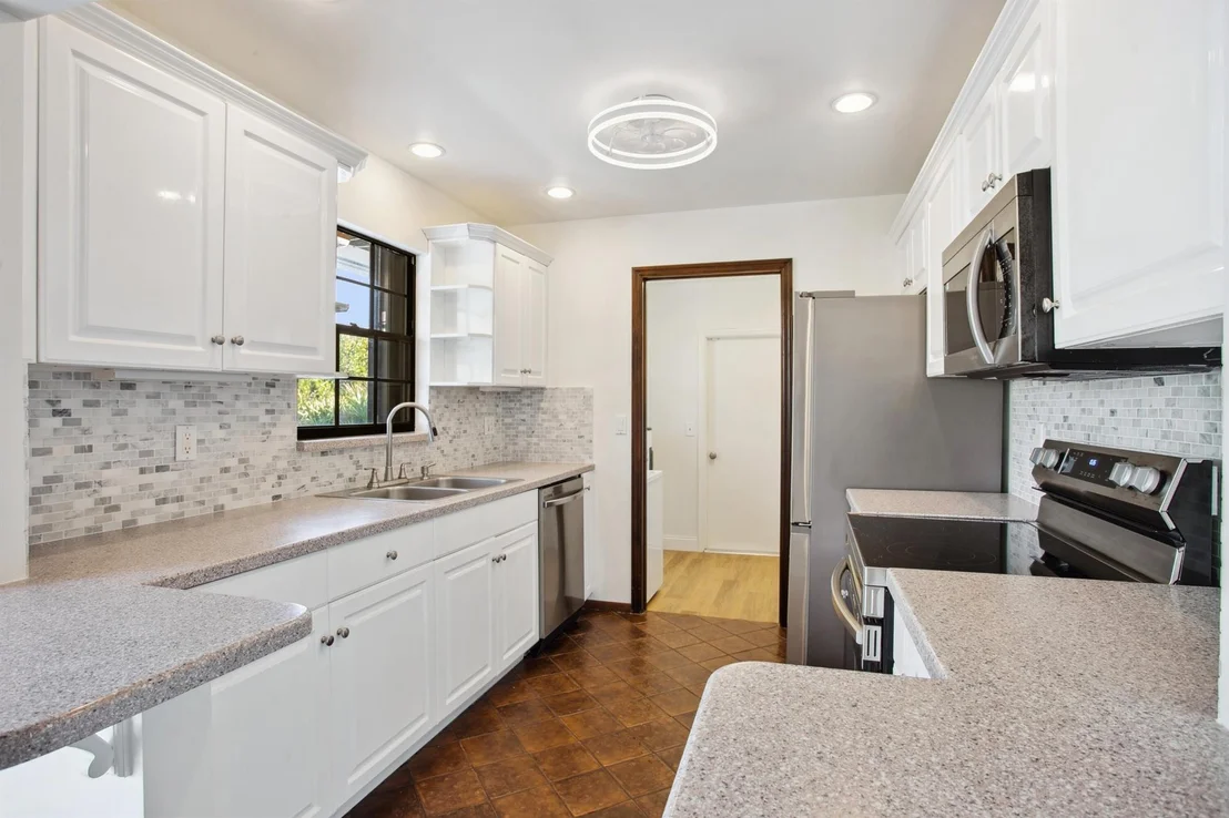 Photo of 405 Xanadu Place