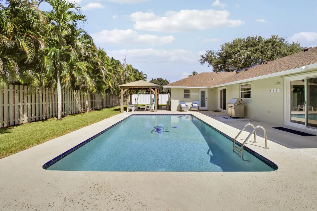 Photo of 19823 Hibiscus Drive
