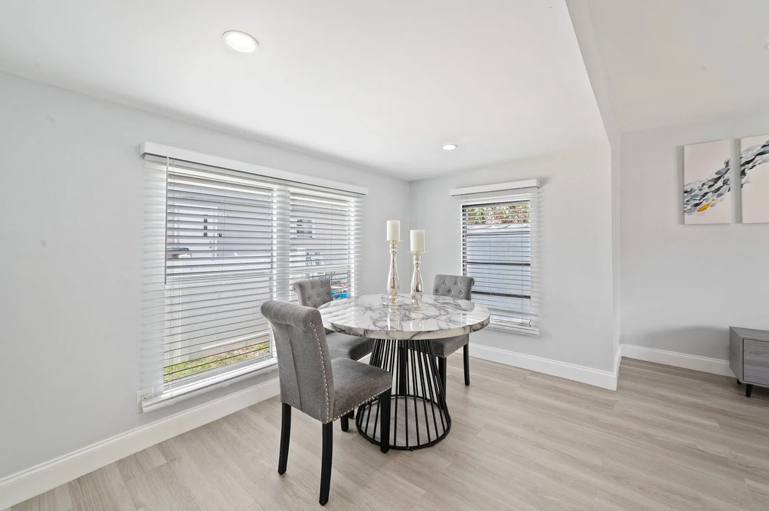 Photo of 22868 Cascade Road