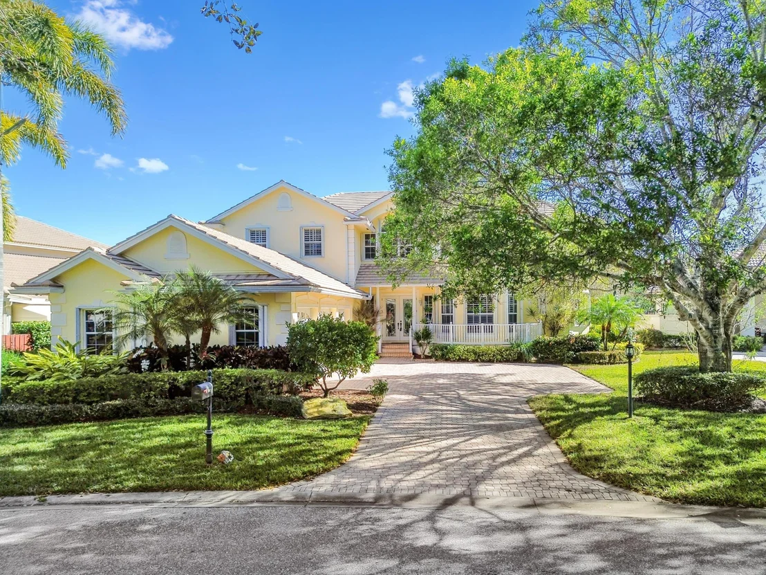 Photo of 8817 SE Compass Island Way