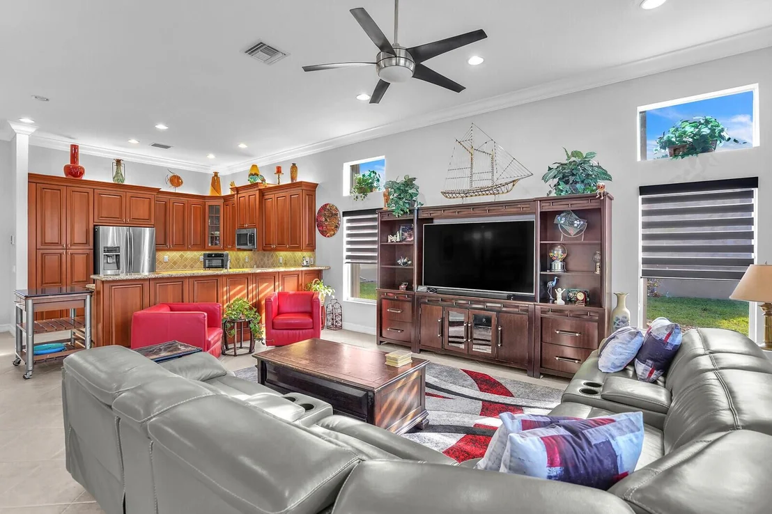 Photo of 6808 Shamrock Trail
