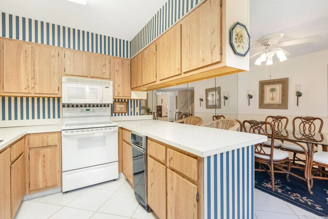 Photo of Unit 20D at 1420 Ocean Way