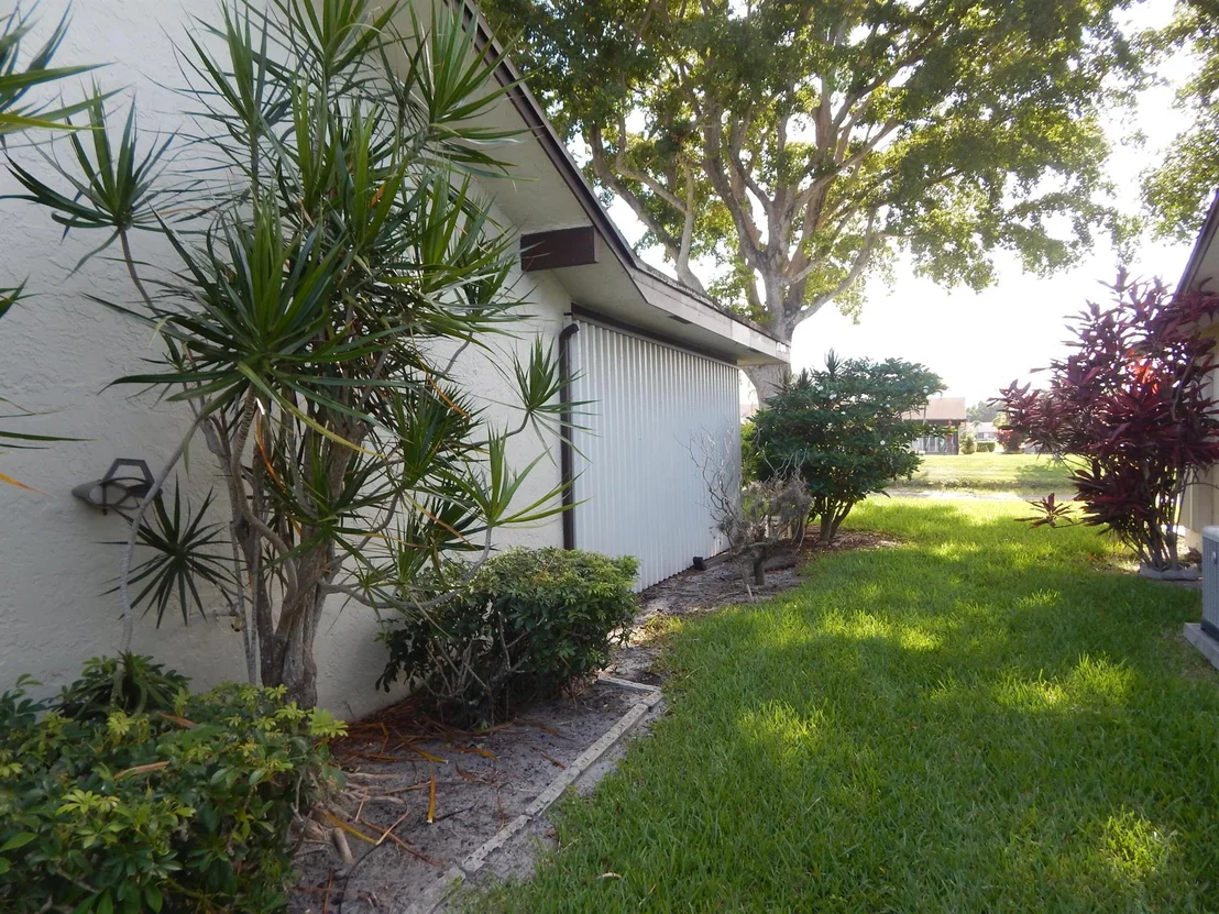 Photo of 6239 Lakemont Circle