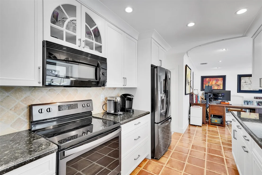 Photo of 816 Appleby Street