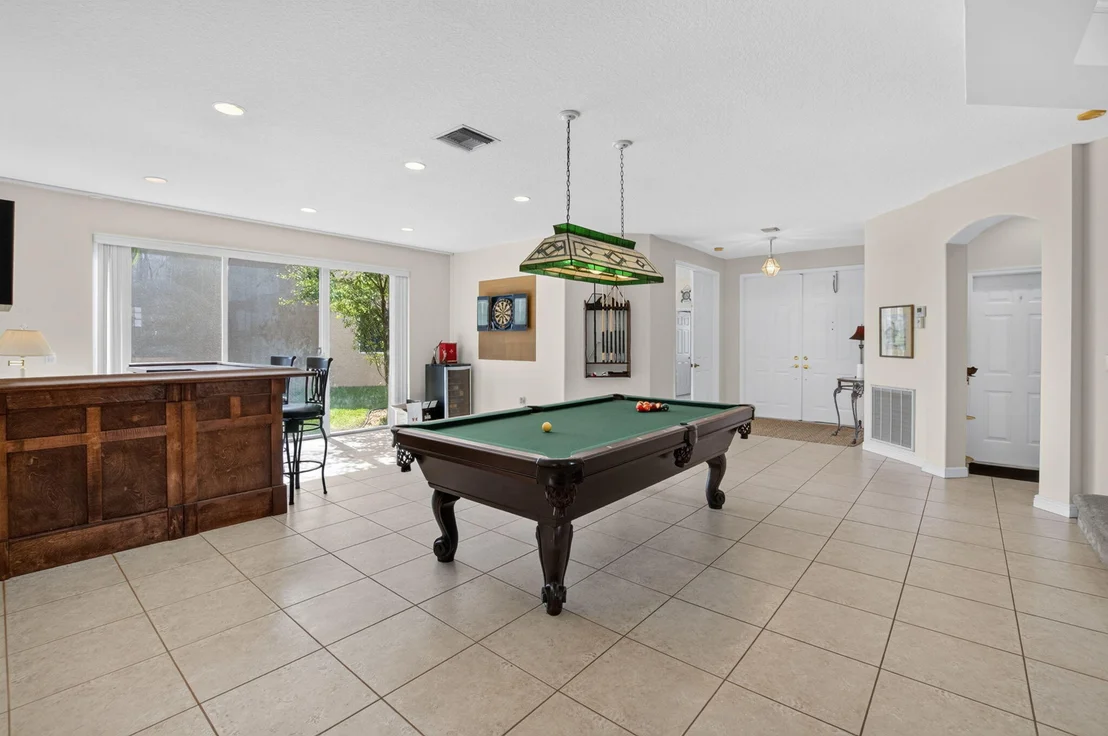 Photo of 7541 DOWNWINDS Lane
