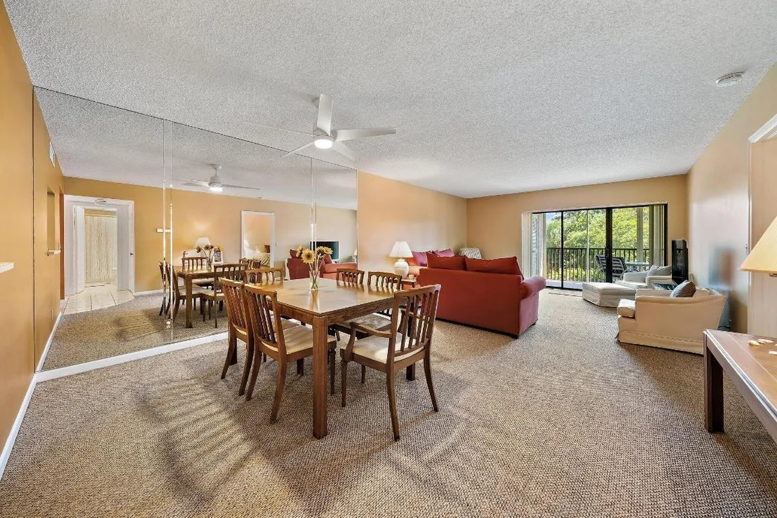 Photo of Unit 203C at 300 N Highway A1a