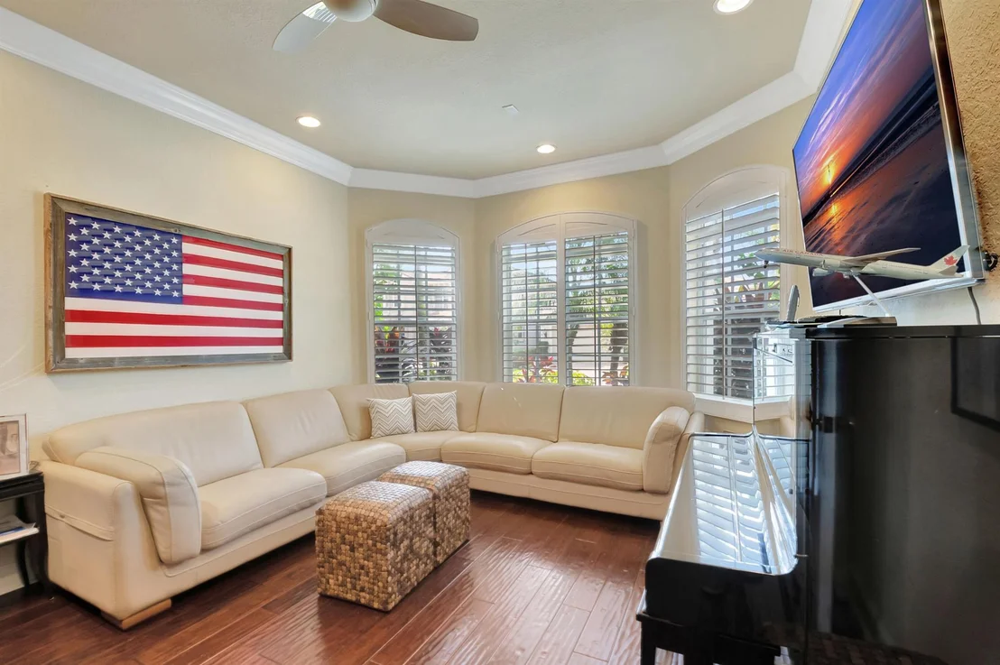 Photo of 4162 NW Briarcliff Circle