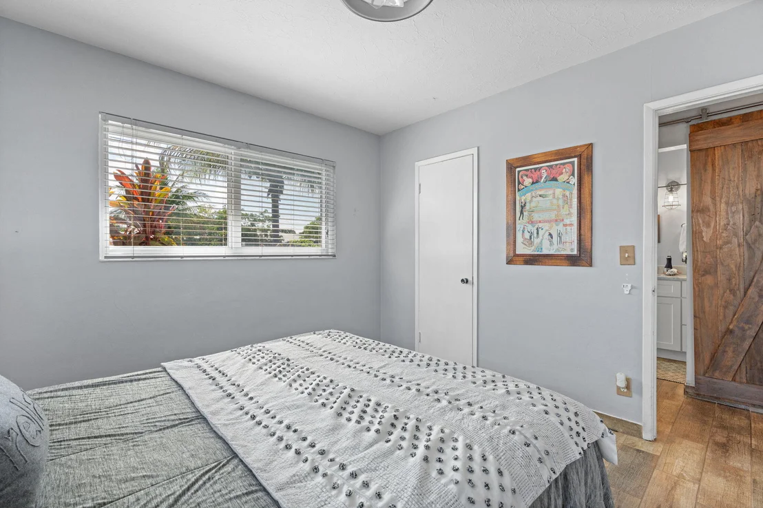 Photo of 240 SE 2nd Avenue
