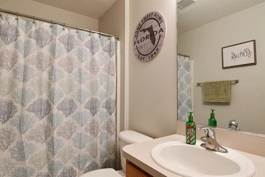Photo of 1142 N 13th Square