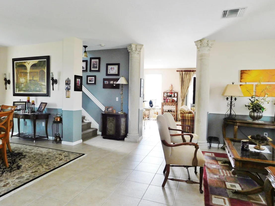 Photo of 5980 Azalea Cir
