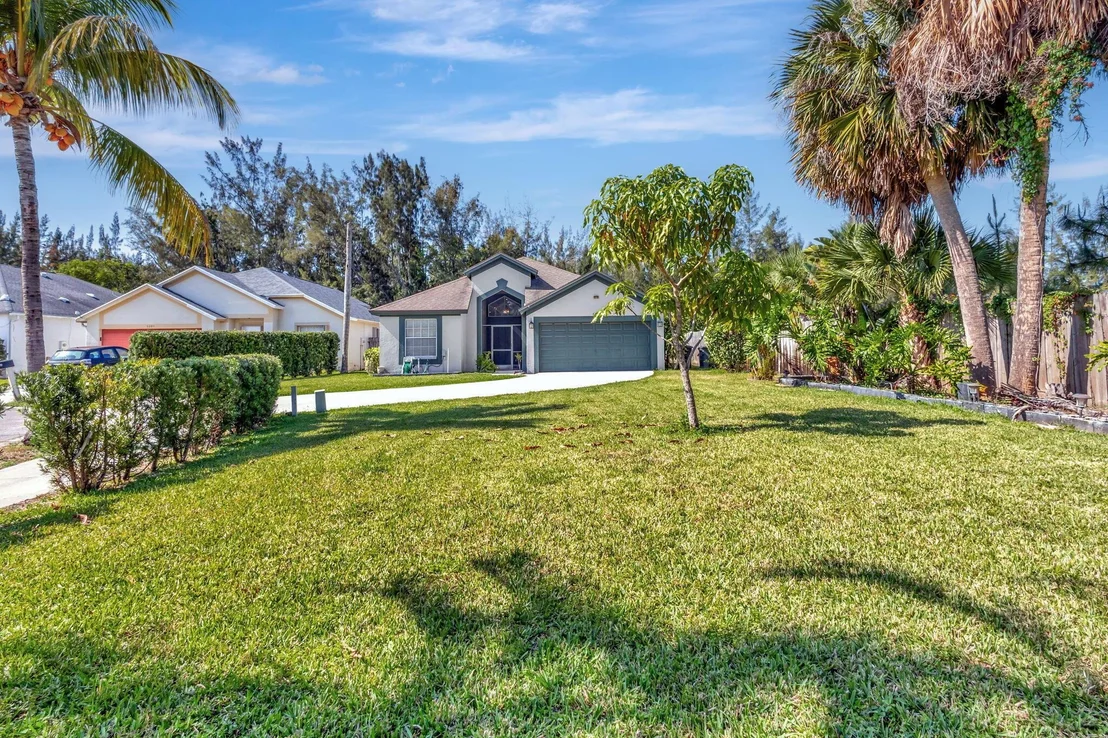 Photo of 5297 Fox Trace