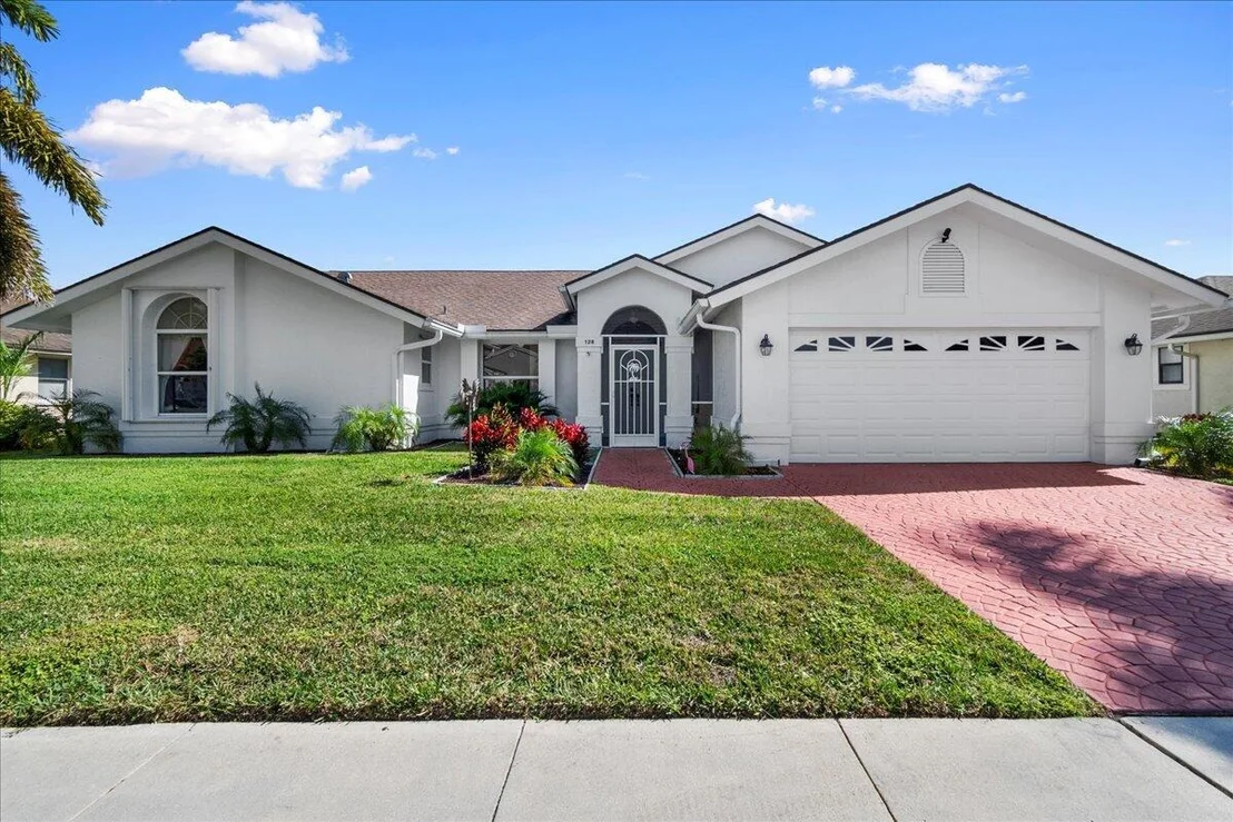 Photo of 126 Elysium Drive
