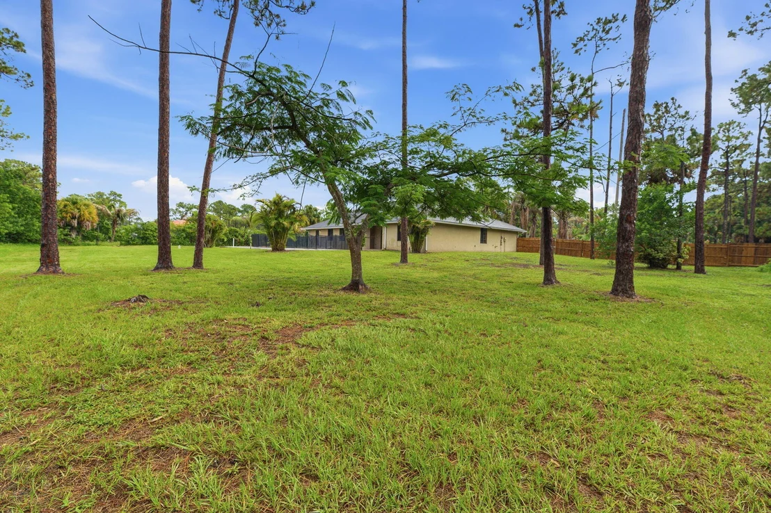 Photo of 15731 85th Road N