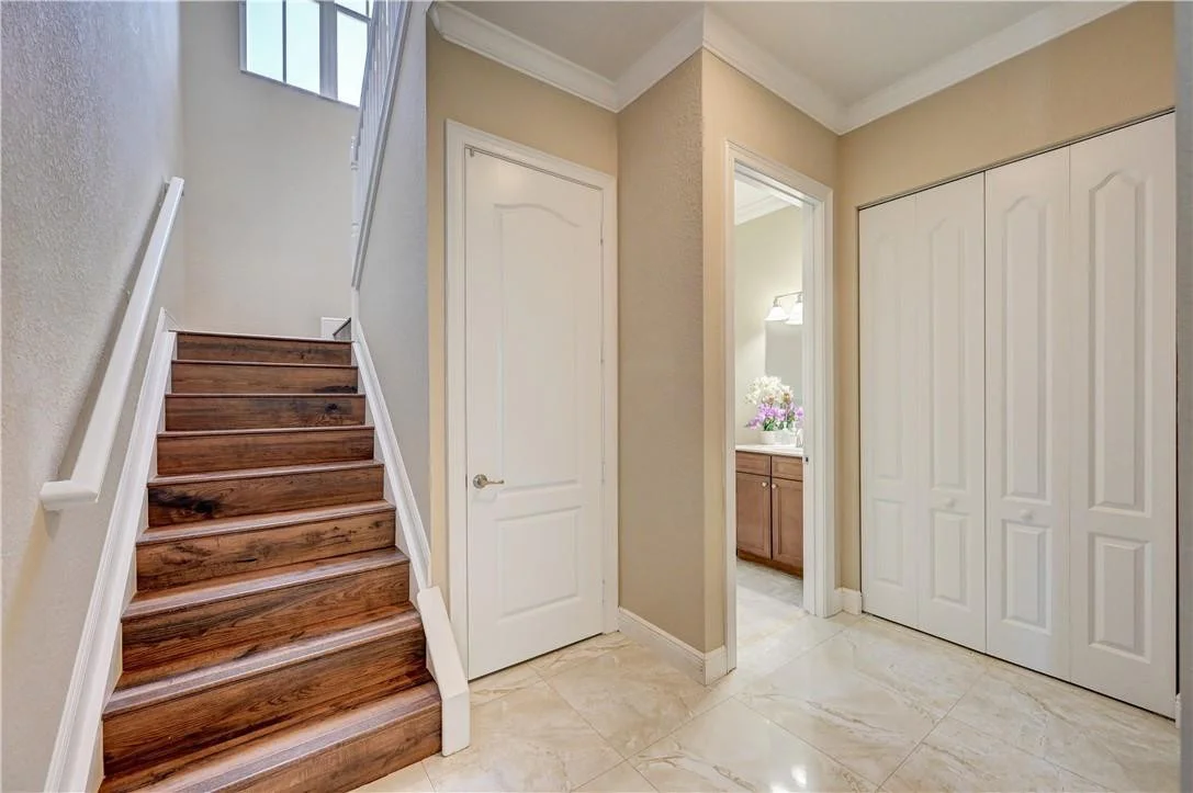 Photo of 8631 S Lakeside Bend