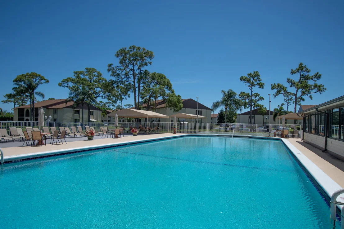 Photo of Unit B2 at 302 Knotty Pine Circle