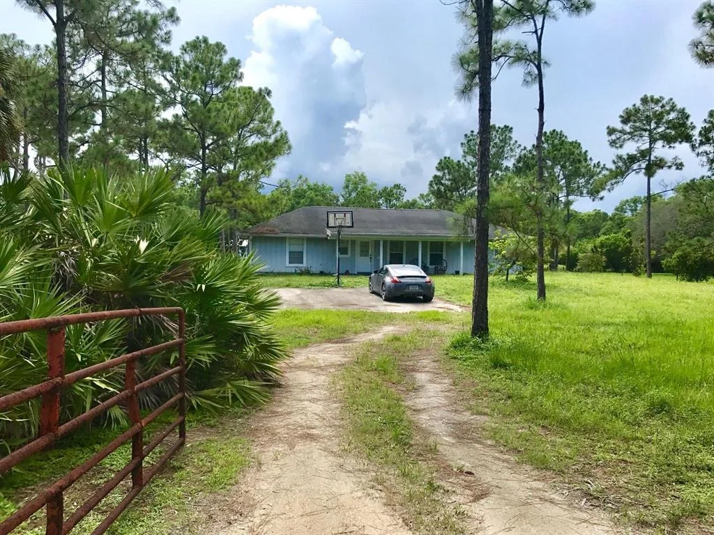 Photo of 16331 127th Drive N
