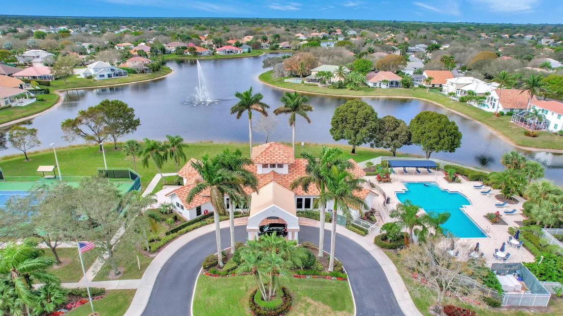 Photo of 1039 Egret Circle N