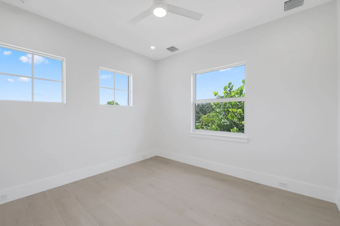 Photo of 528 KINGFISH Road