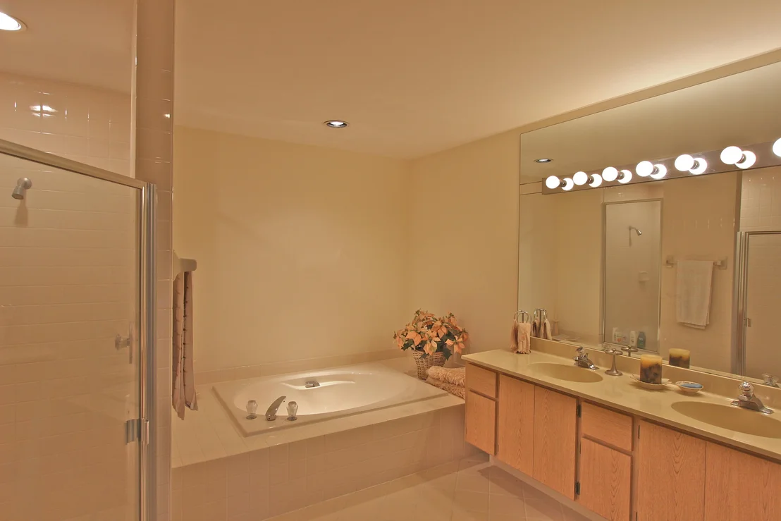 Photo of 221 River Park Drive
